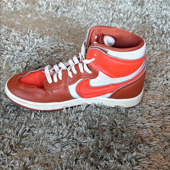 Nike High-Top Sneakers in Orange and White 8.5 - Picture 5 of 9